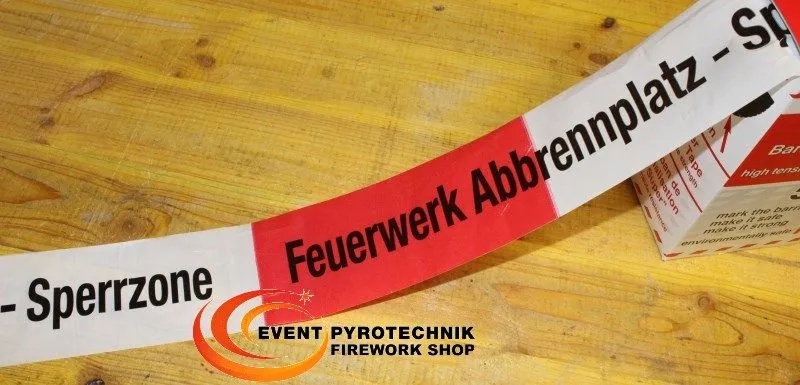 Absperrband &quote;Feuerwerk Abbrennplatz - Sperrzone&quote; | 500 m × 80 mm | Rot/Weiß | Reißfest | Spenderkarton