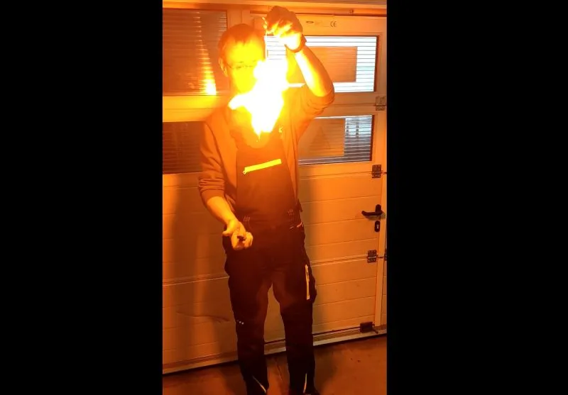 Pyroschnur schwarz 10 m NC Schnur schnell gelb brennend