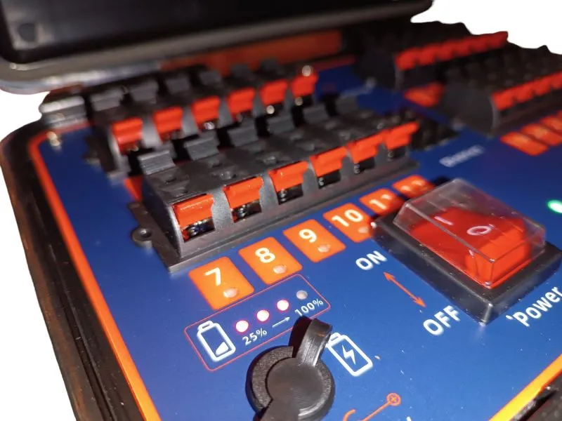 Funkzündanlage | 48 Kanäle | XLR Funk- & Kabelsteuerung | DBR02-X24-48