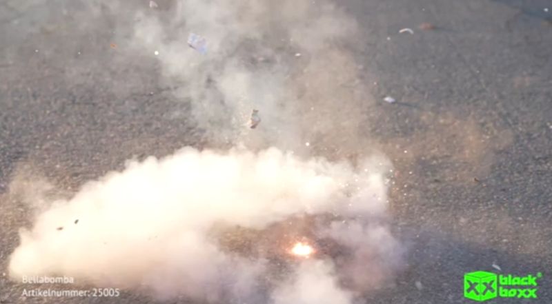 Bellabomba Knallkörper mit Leuchtsatz | 10er Pack | Blackboxx