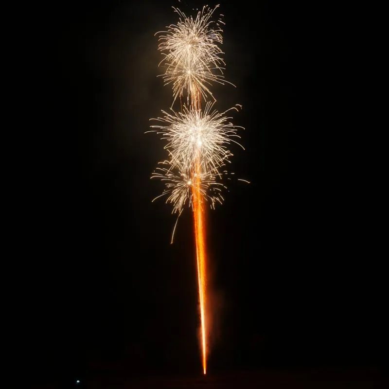 ROMAN FIRE | Römisches Lichterbündel 180 Schuss | NICO