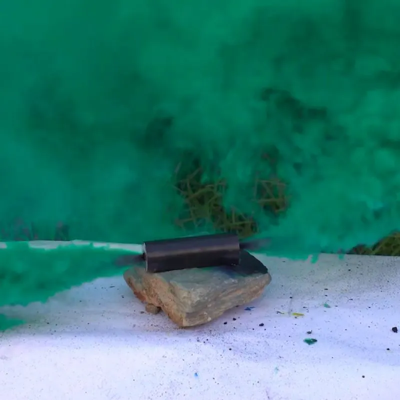 Smoke 50 Sek. Rauch grün Doppelseitig mit Reißzünder NICO