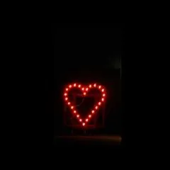 Komplett aufgebautes Lichterbild Brennendes Herz 70 x 70cm